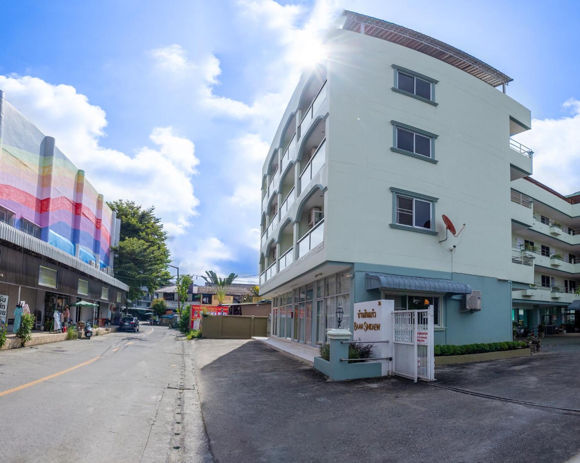 Baan Sinkaew Apartment Chiangmai - บ้านสินแก้ว อพาร์ทเม้นท์ เชียงใหม่ エクステリア 写真